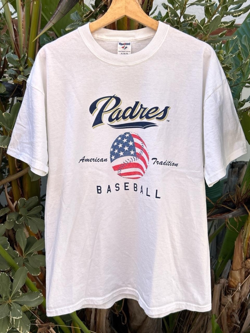 Vintage 2006 San Diego Padres Aflac All-American Tee XL